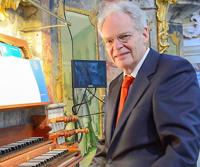 Organist Michael Hartmann