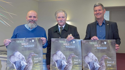 Übergabe der Schulkalender 2026