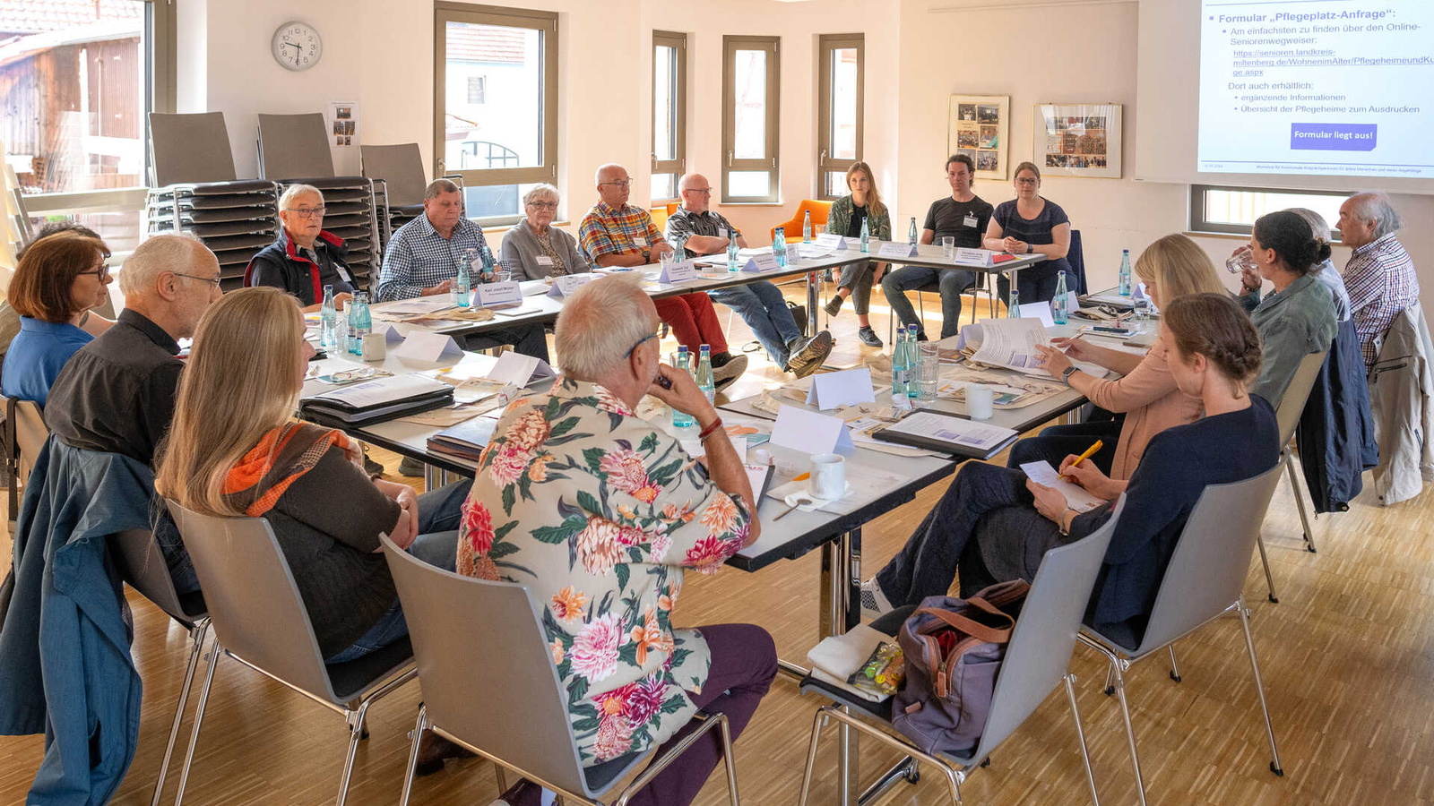 Kommunale Ansprechpersonen für Ältere tauschen sich in Workshop aus