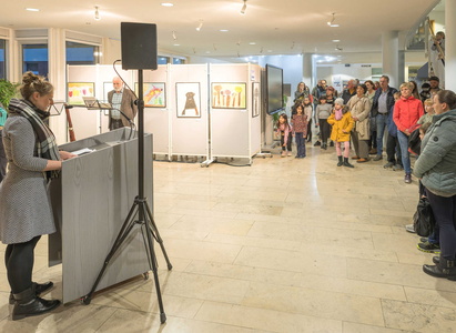 Schaefler-Preis-Bilder im Foyer des Landratsamts zu bewundern