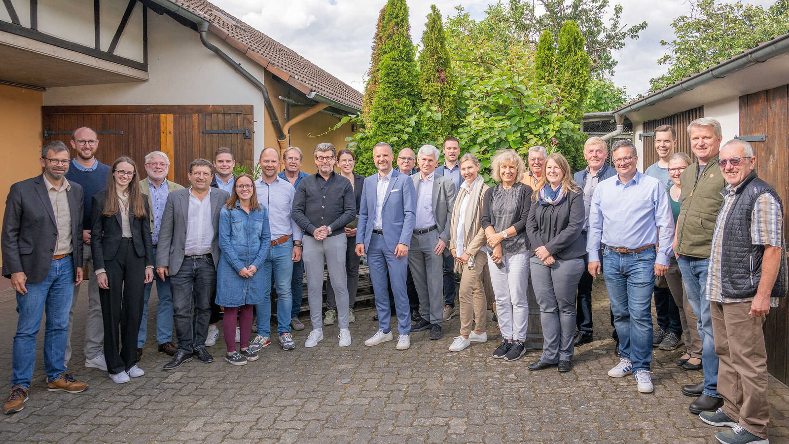 Viele Themen bei Stadtbesichtigung Erlenbach angesprochen